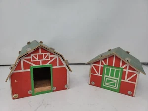 Vintage Cardboard Barn With Wood - Picture 1 of 4