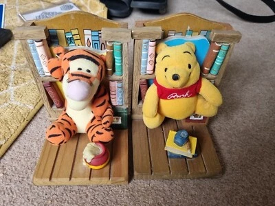 Finales de libro Disney Winnie The Pooh Buddies  Foto 1 de 4
