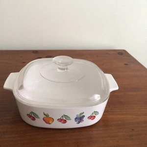 Corning Ware w/Lid Vintage Fruit Basket  A-2-B 2L Casserole Bakeware Dish - Picture 1 of 9