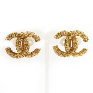 Auth CHANEL Vintage CC Logo Clip on Earrings Gold Metal - w1250 - Picture 1 of 8