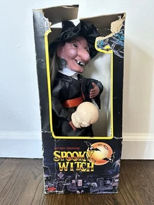 De colección GAF 1988 Bruja Espeluznante Hablando Halloween Decoración Animada Nuevo En Caja - Imagen 1 de 6