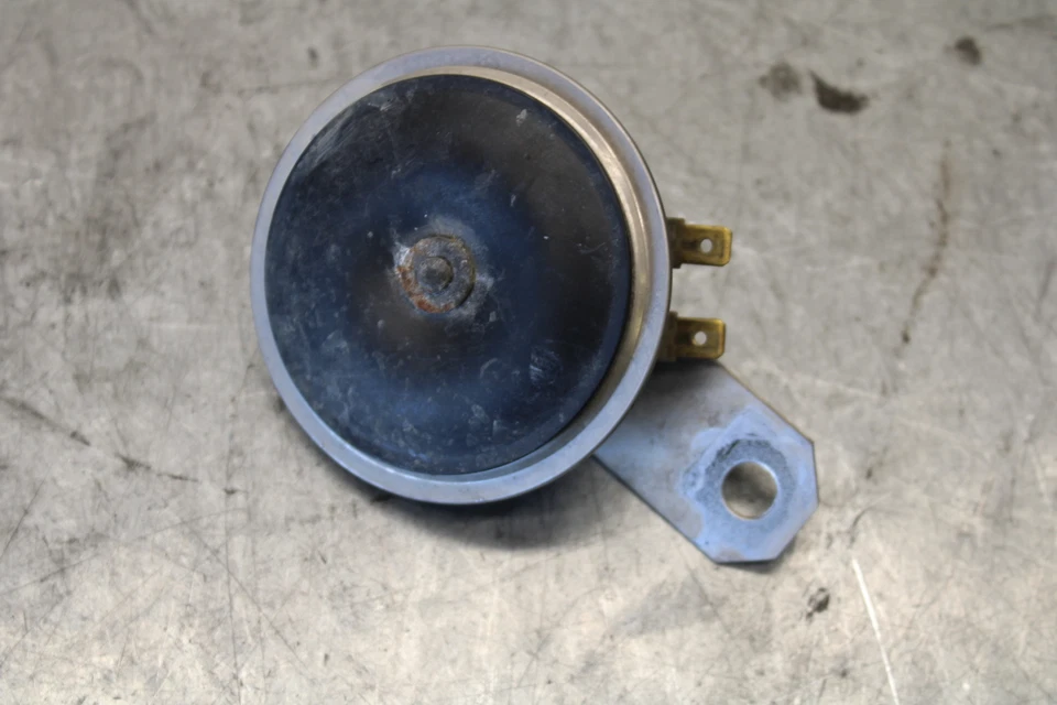 03-07 SUZUKI SV1000S HORN SIGNAL BB657 - Imagem 1 de 4