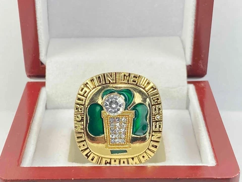 Boston Celtics Championship Ring - 1986 Finals Ring - Larry Bird - Box Cover
