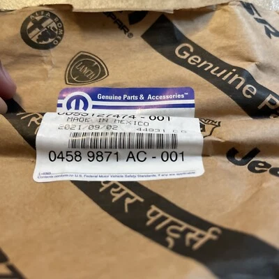 CHRYSLER 300C 3.0 CRD 2014 RHD tapa de arranque lateral izquierdo puntal de gas 04589871AC 12048141 Foto 1 de 3