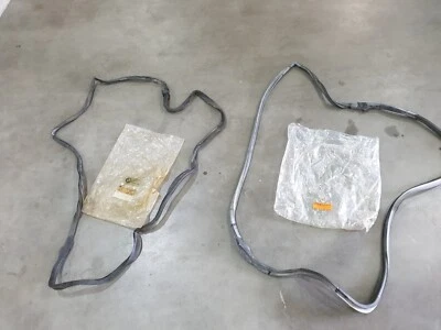 BMW bavaria e3 NOS 51211847033 / 51211800076 doorstrip door rubber seal strip - Image 1 of 4