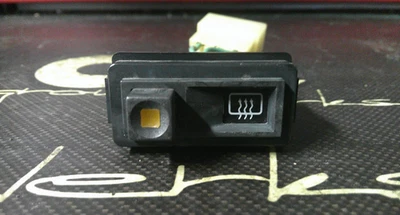 OEM 78-81 Toyota Celica A40 A50 Salpicadero Ventana Trasera Descongelador Interruptor Conjunto Foto 1 de 4