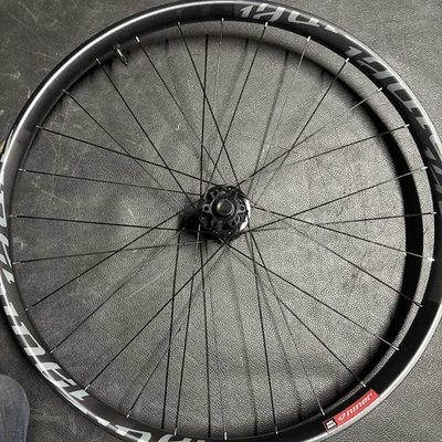 Niner 27.5 Front Boosts Wheel 35 Mm Inner 40 Mm Outer 110/15 New - Image 1 of 4