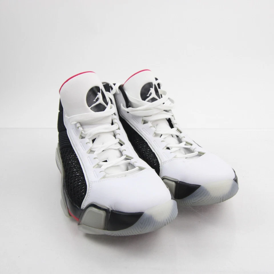 Air Jordan Basketball Shoe Men's Black/White Used - Image 1 of 1