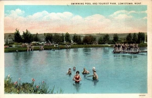 POSTCARD SWIMMING POOL & TOURIST PARK LEWISTOWN MONTANA - Picture 1 of 2