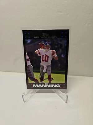 2007 Topps - Eli Manning #30 - Image 1 of 2