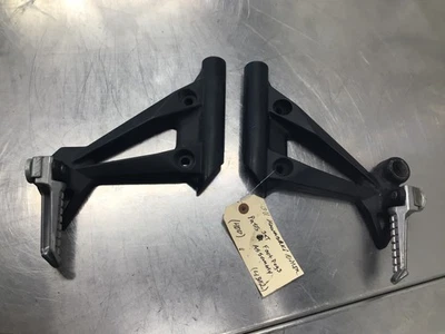 Kawasaki Ninja 250R EX250J 2011 reposapiés trasero clavijas juego de peldaños par Foto 1 de 4