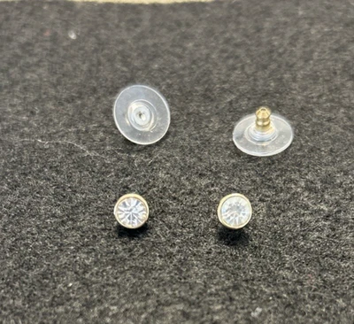 Aretes de cristal tono dorado Rachel Roy, sin níquel Foto 1 de 3