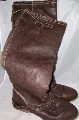 Botas vaqueras Breckelle's de cuero marrón para mujer talla 8 Foto 1 de 4