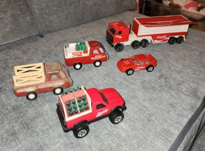 (5) COCA COLA DELIVERY TRUCKS AND RACE CAR VINTAGE RARE - Image 1 of 4