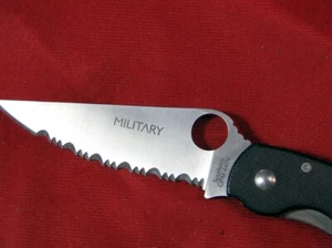 Spyderco Military Serrated Knife CPM 440V Made In Golden Colorado USA - Picture 1 of 13