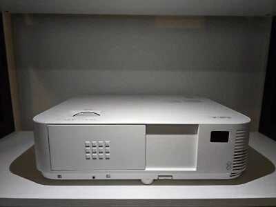 NEC M323X DLP Projector 3200 ANSI HD HDMI 1080i/p White M323X Bundle - Image 1 of 4