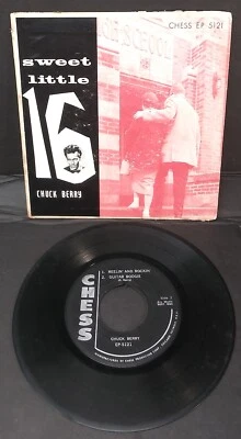 HTF 45 rpm rock & roll CHUCK BERRY Sweet Little Sixteen 1958 Chess EP 5121 PS 16 - Image 1 of 2