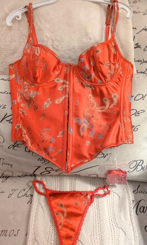 Elegant Moments Red Oriental Lingerie Corset, Size 34.   - Image 1 of 4