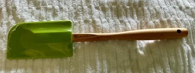 KIWI Verde LE CREUSET 12’5” Mango Madera GRANDE Espátula Silicona Sellada Nueva con Etiqueta Foto 1 de 4