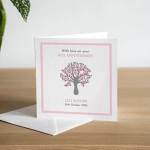 Tarjeta hecha a mano de aniversario de boda personalizada con amor en tu cuarta flor - Imagen 1 de 2