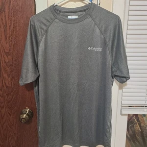 Columbia PFG OMNI-SHADE grau Farbe Kurzarm Herren Hemd Größe Medium - Bild 1 von 9