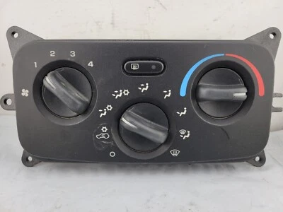 Jeep Liberty 2002 2003 control de aire acondicionado OEM P55037533AD Foto 1 de 4