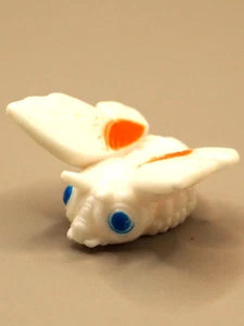 Mothra Godzilla Monster Mini Finger Puppet Figure Bandai Japan L562 - Picture 1 of 7