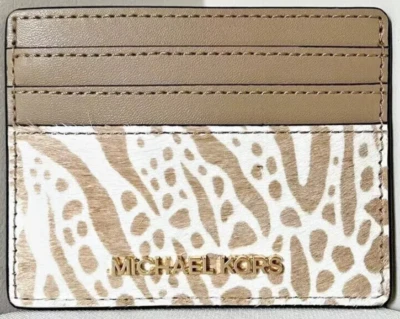 Tarjetero Michael Kors grande beige cuero pelo de becerro camello 35H3GTVD3H NUEVO CON ETIQUETAS $128 Foto 1 de 4