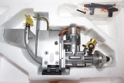 VINTAGE K&B 3.5 Outboard Model Engine / Gold Carb Edition for 3.5 RC Boats / NOS - Image 1 of 4