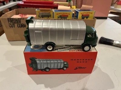 Tekno 912 Mercedes Benz Garbage Truck, Denmark *** with Box *** - Image 1 of 4