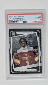 2024 Panini Photogenic - Draft Snapshots Jayden Daniels #1 (RC) PSA 8 - Picture 1 of 2