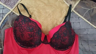Gilligan & O’Malley Brand Red and Black Corset SZ 2X Bustier Push-Up  SZ 2X - Image 1 of 3