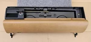 1986 1991 Mercedes W126 420SEL 560sel 300se Glove Box Door / Latch / Palomino - Picture 1 of 5
