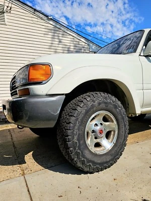 Tapacubos centrales 93 - 97 Toyota Land Cruiser 95 - 97 Lexus LX450 - IMPRESAS EN 3D Foto 1 de 4