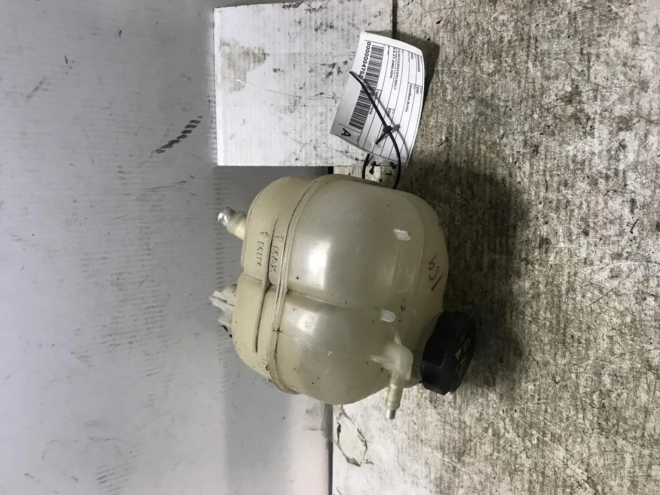 Botella de desbordamiento CHRYSLER 200 15 16 17 Foto 1 de 1