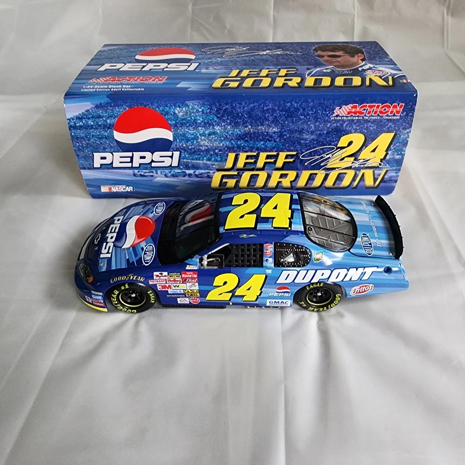 Action Jeff Gordon #24 Pepsi Talladega 2003 Monte Carlo 1 24 Scale NASCAR