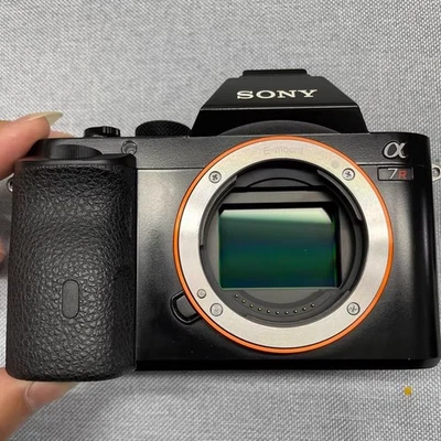 Sony Alpha A7R 36.4 MP Digitalkamera Schwarz (nur Gehäuse) Englische Sprache - Bild 1 von 4