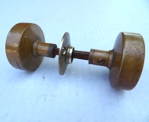 Antique Vintage Arts & Crafts Heavy Brass Door Knobs w/ Spindle 1920's - Picture 1 of 7