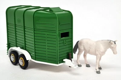 Britains 1/32 -Double Horsebox Trailer & Horse 9562 Model Farm Vehicle - Image 1 of 4