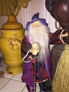 Halloween Wizard w Long White Beard Holding a Skull Staff 14" ~ Vintage - Imagen 1 de 5