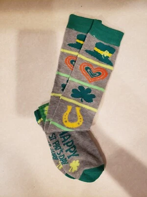 St Patrick's Patty's Day 袜子 爱尔兰幸运 3 月 17 日星期五 — 第 1/3 张图片