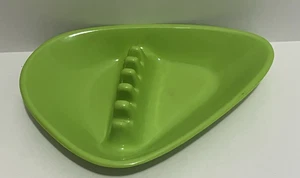 Posacenere vintage metà secolo moderno Anholt design triangolo melaminico melaminico verde - Foto 1 di 8