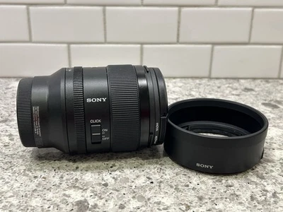 Lente Sony FE 35mm f/1.4 GM G Master SEL35F14GM com capa de lente Sony ALC-SH164 EM PERFEITO ESTADO! - Imagem 1 de 4