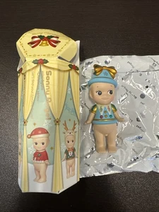 Auténtico Sonny Angel Navidad 2018 Serie Mini Figura Iglesia Campana Diseñador Juguete - Imagen 1 de 5