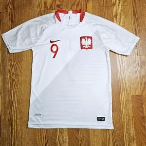 Nike POLNISCHE NATIONALMANNSCHAFT 2018 FUSSBALLTRIKOT #9 Lewan-Don-SKi SCHNELLER VERSAND - Bild 1 von 8