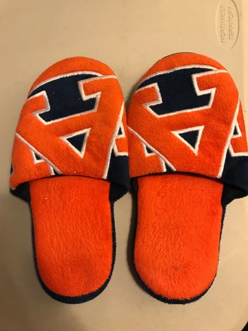 Auburn University Men’s Size Small 7-8 House Slippers Sports Cover