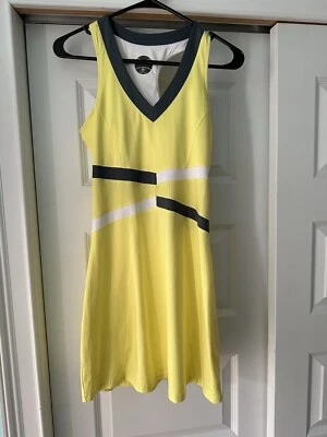 Vestido Tenis Bolle Amarillo Gris Espalda Corredora Estante Sujetador Elástico Secado Rápido Pickleball M Foto 1 de 4