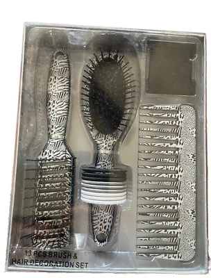 Beauty 13 Piece Brush & Hair Gift Set Set Brown Cheetah Print w/ Accessories NOS - Image 1 of 4