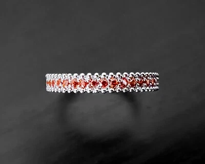 Anillo de boda media eternidad amarillo creado en laboratorio granate placa de plata esterlina s7 Foto 1 de 4