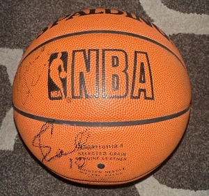1995 NBA Finals Houston Rockets -Multi Player -Hand Signed Official Basketball - Picture 1 of 8
